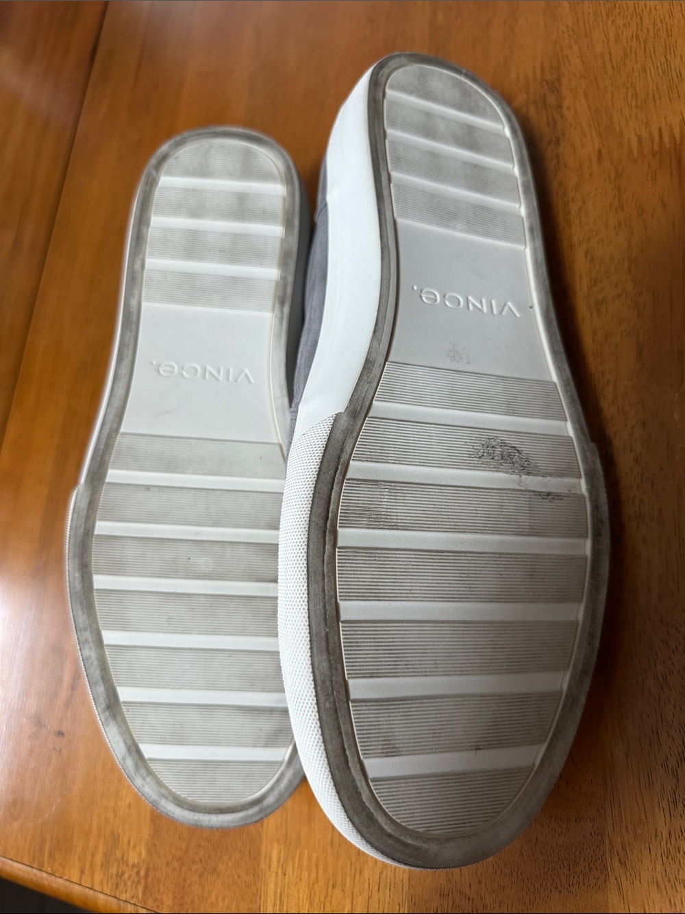 Vince Men’s gray  suede slip on sneakers size 8.5. - Picture 7 of 7